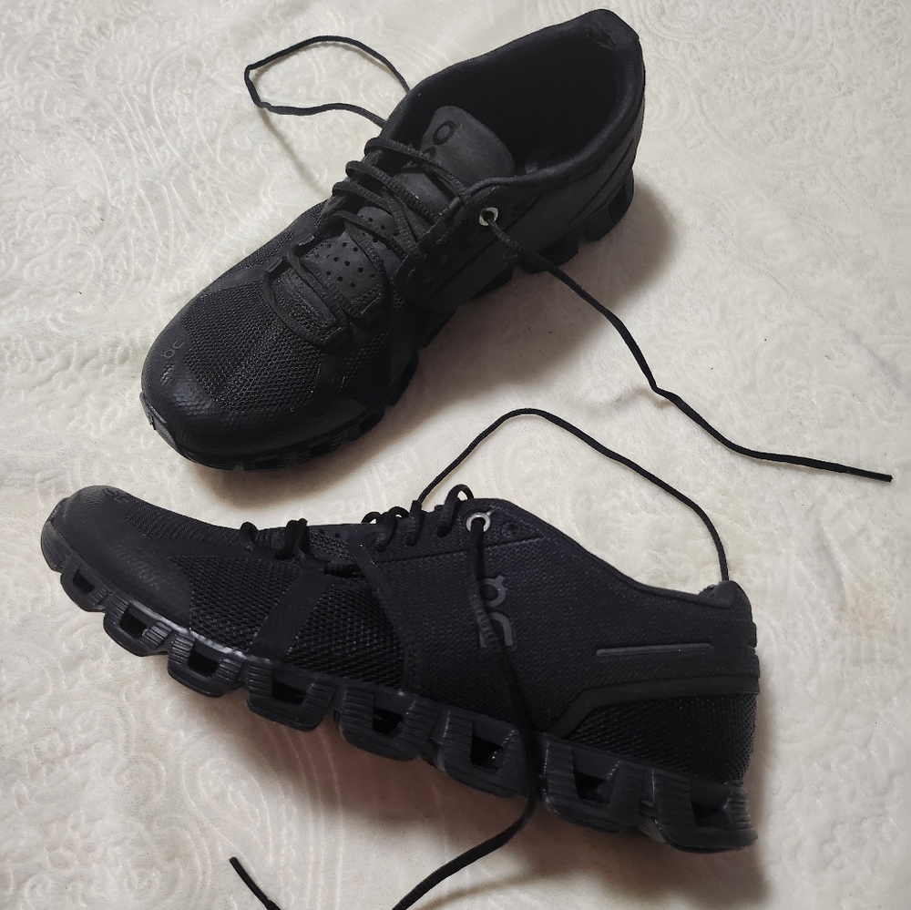 Women's On Cloud